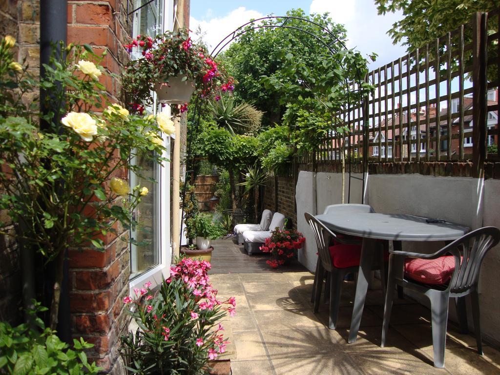 Londonhomegardens Εξωτερικό φωτογραφία
